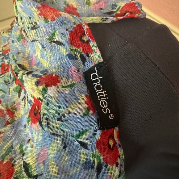 Set of 2 Scarfs - Picture 4 of 9